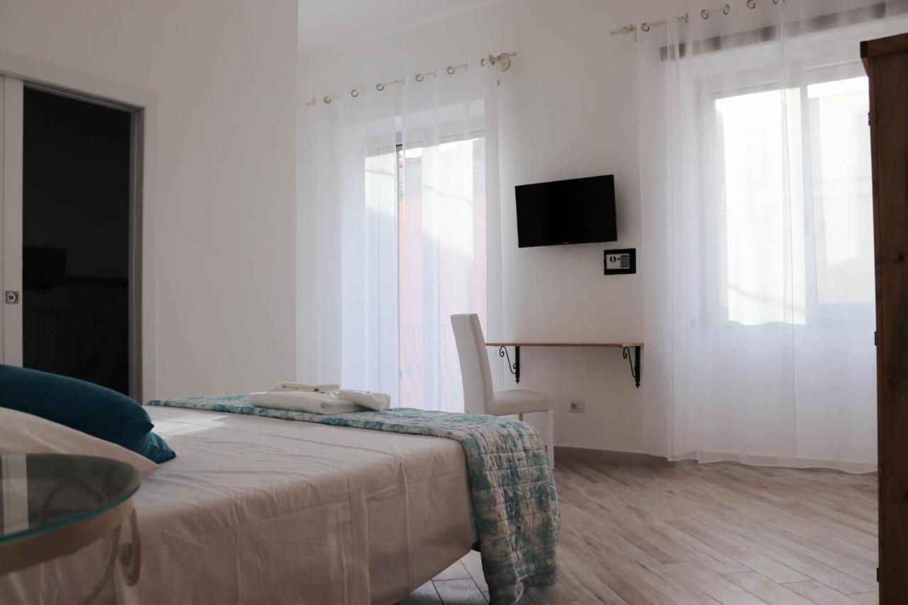 לה מדלנה Clelia'S Boutique Rooms & Suites מראה חיצוני תמונה