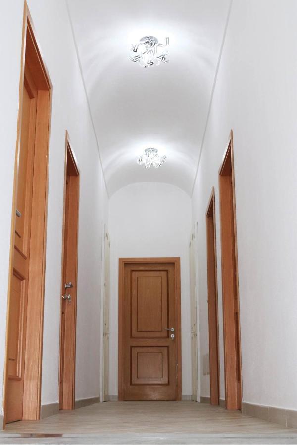 לה מדלנה Clelia'S Boutique Rooms & Suites מראה חיצוני תמונה